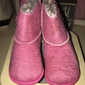 Riley Roos. 12/18m. Euc.